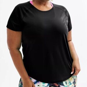 NWOT Tek Gear Dry Tek Moisture Wicking tee